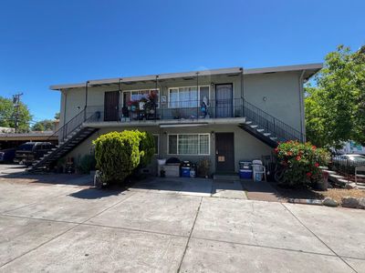 3235 Williamsburg Dr