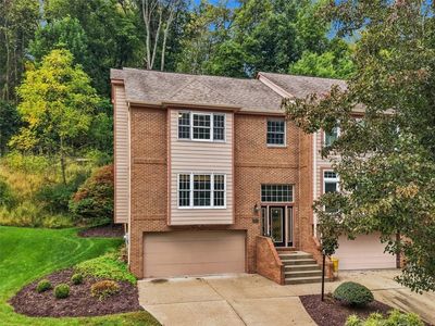 2151 Huntington Ct S