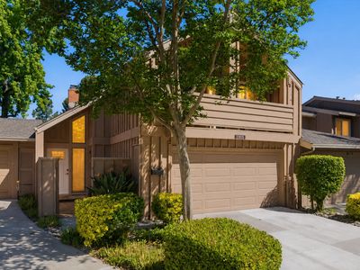 22835 Poplar Grove Sq
