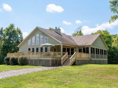 3999 Shores Rd