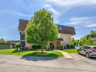 11136 Center Rd APT C