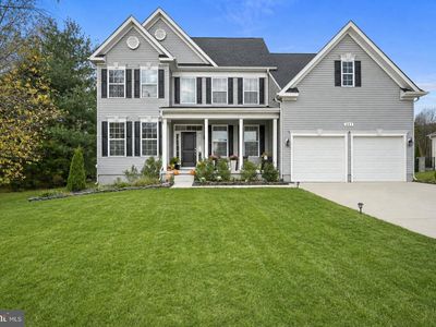 243 Grapevine Way