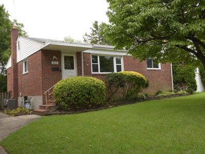 6815 Kingwood Dr