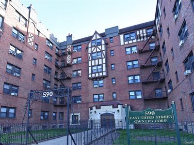 590 E 3rd Street #3M