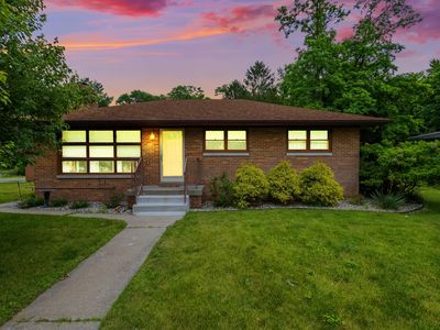 1 Locust Pl