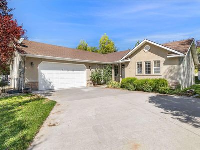 330 Shadetree Trl