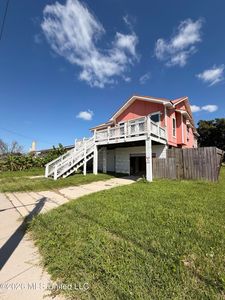 224 Oak St