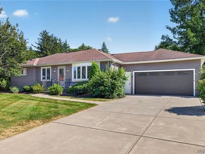 1985 Maple Rd