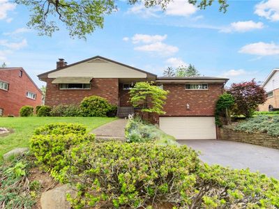757 Artvue Dr