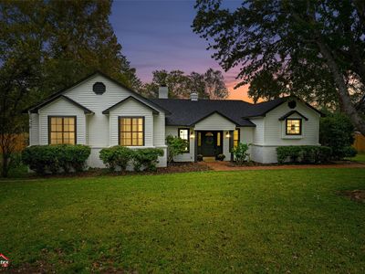 204 Rolling Meadow Cir