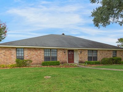 100 Thornwood Cir