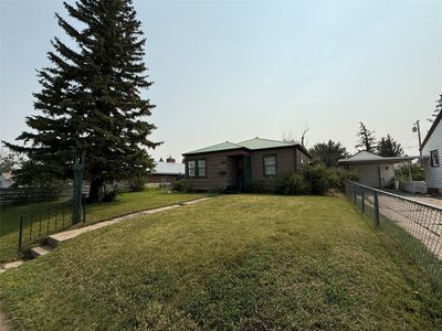 Property at 305 4th Ave SE, Cut Bank, MT