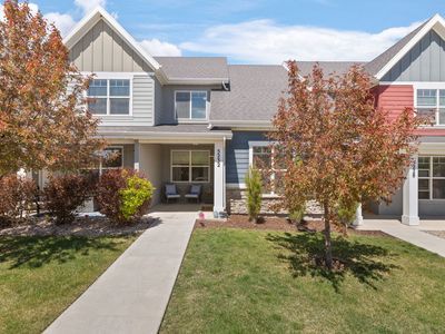 5232 W Miller Crossing Dr
