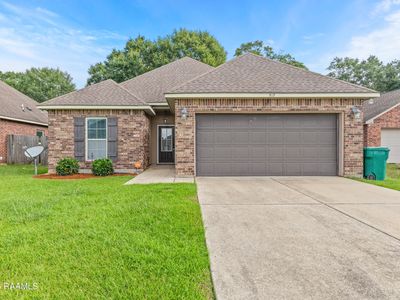 Property at 507 Flanders Ridge Dr, Youngsville, LA