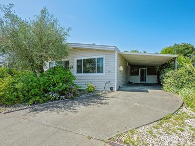 32 Charro Court