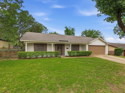 7304 Camelot Rd