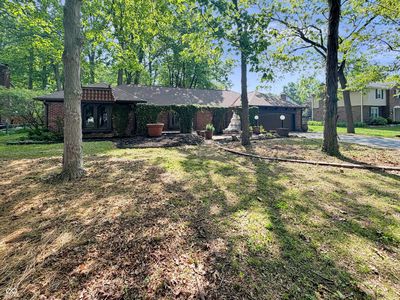 6811 Kingman Dr