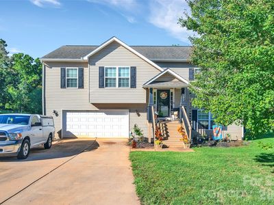 392 Lone Tree Ln
