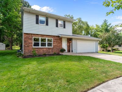 1249 Honeysuckle ROAD