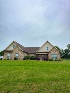 596 Connor Dr