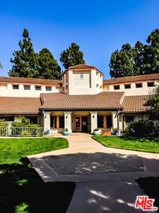 501 Palisades Dr APT 317