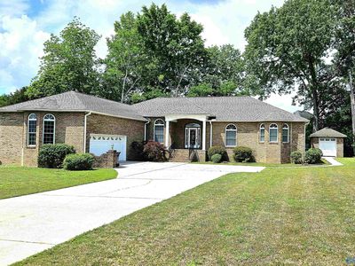74 Lamon Dr