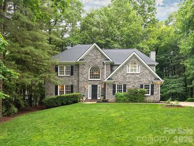 1208 Saint Charles Ct