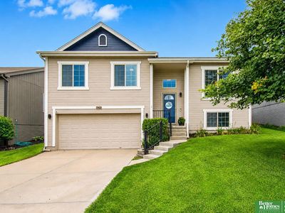19418 R St