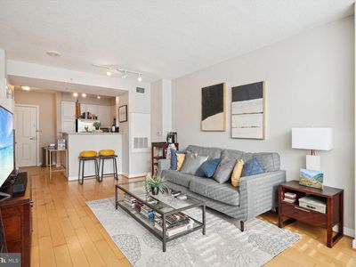 555 Massachusetts Ave NW APT 811