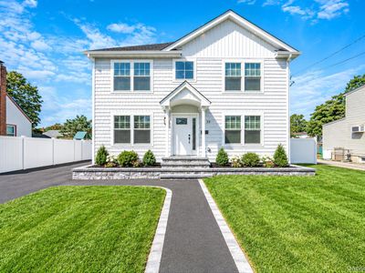 23 Bogart Street