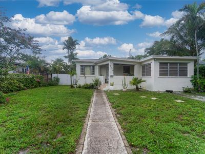 6250 NW 41st St