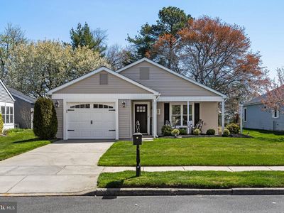 47 Westminster Dr S