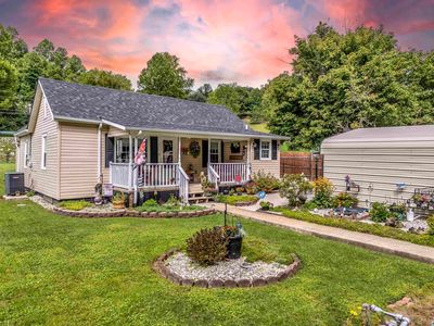 923 Henderson Br