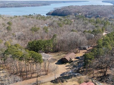 225 Windy Pines Ln