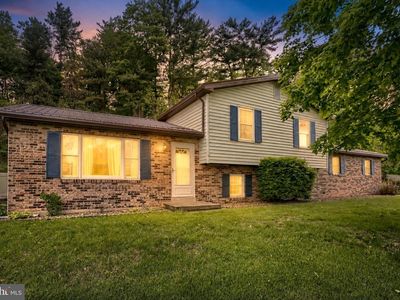 876 Campbell Dr
