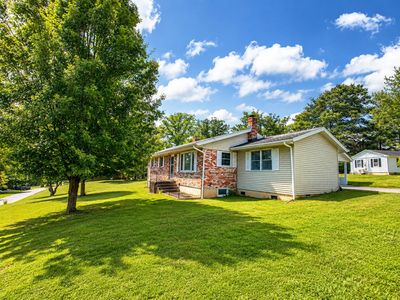 67 Clarkson Ln