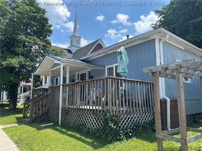 404 William St