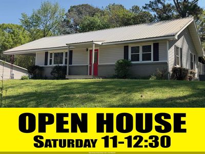 208 Piney Point Dr NW