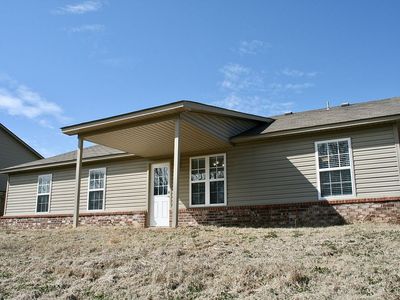 8763 S 262 East Ave