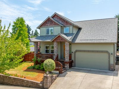 1724 NE Lucy Belle St