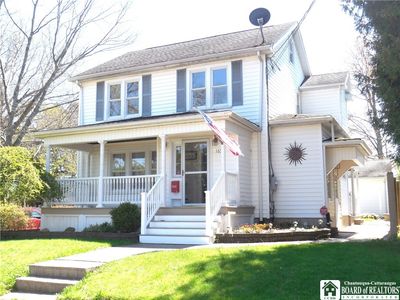 165 Hazeltine Ave