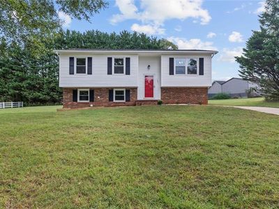 120 Robert Dr