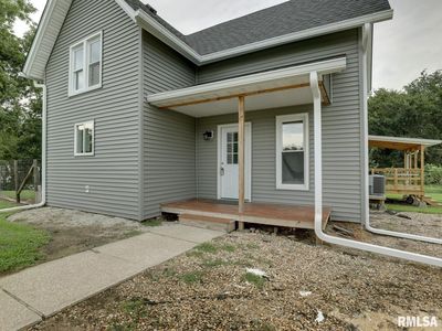 210 E High St