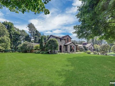 900 Laurie Ln