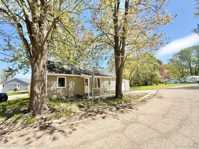 Property at 300 Georgia Dr, Lapeer, MI
