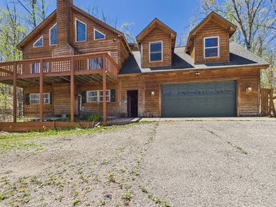 11302 Whisper Dr