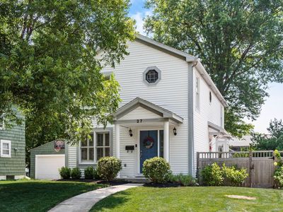 27 E South St