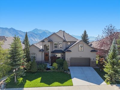 2138 E Eagle Crest Dr