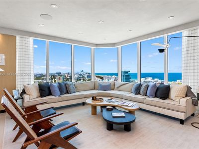 300 S Pointe Dr APT 2005