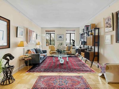 255 W 23rd St APT 3BE